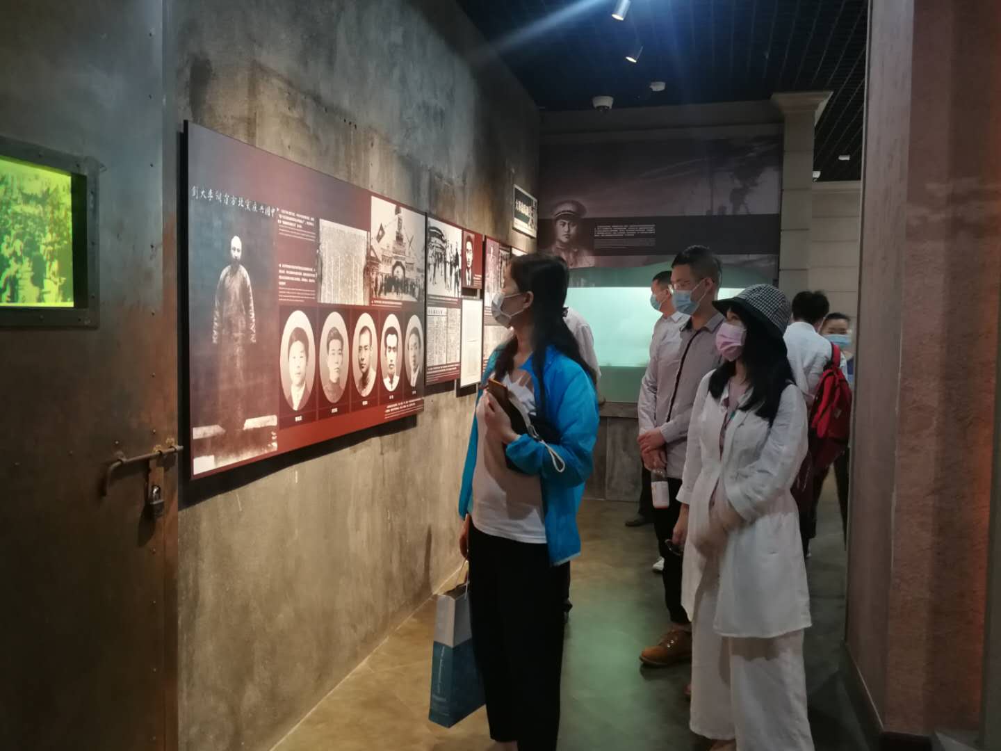 聆聽歷史足音，緬懷崢嶸歲月 公司員工參觀武漢革命博物館(圖1)