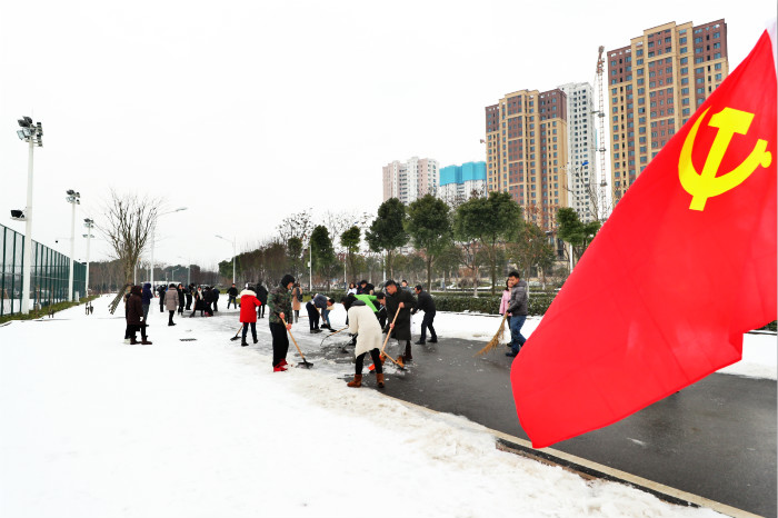 一場(chǎng)雪，體育中心美得不要不要的 但最美的風(fēng)景還是他們(圖7)