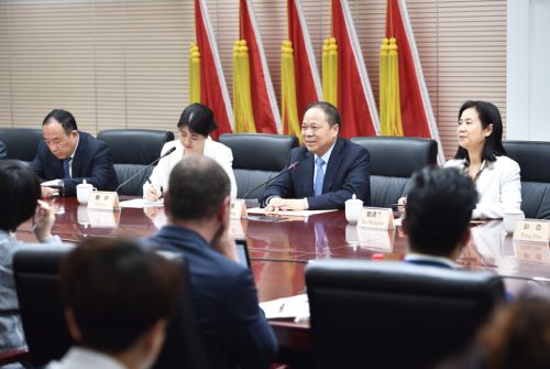 全球最頂尖汽車賽事“勒芒24小時(shí)耐力賽” 明年來(lái)我區(qū)開(kāi)跑(圖2)