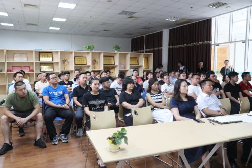 激情六月，第四期“新時(shí)代大講堂”火熱舉行(圖1)