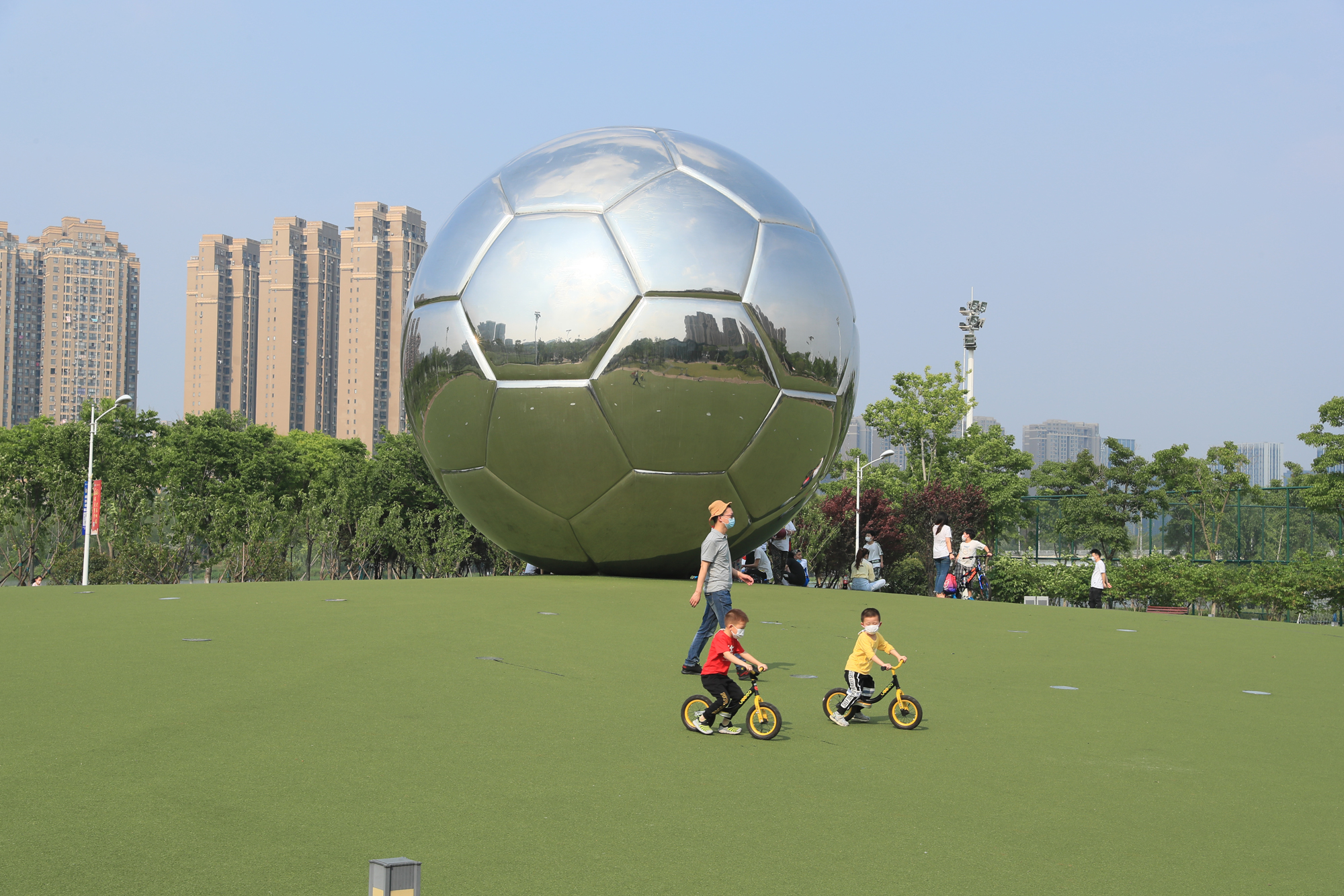 重啟運(yùn)動(dòng)模式，足球公園今日恢復(fù)對(duì)外開放！(圖1)